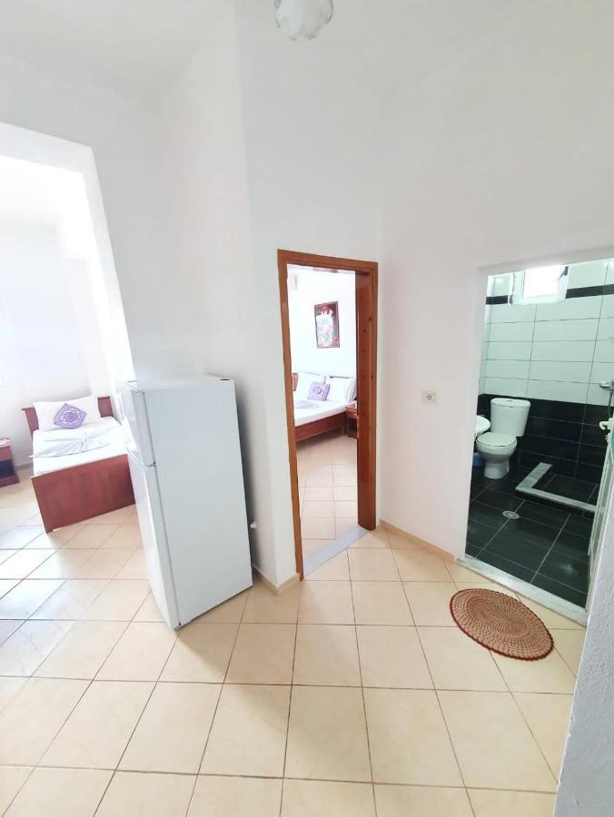 Makla Lägenhet Sarandë Rum bild