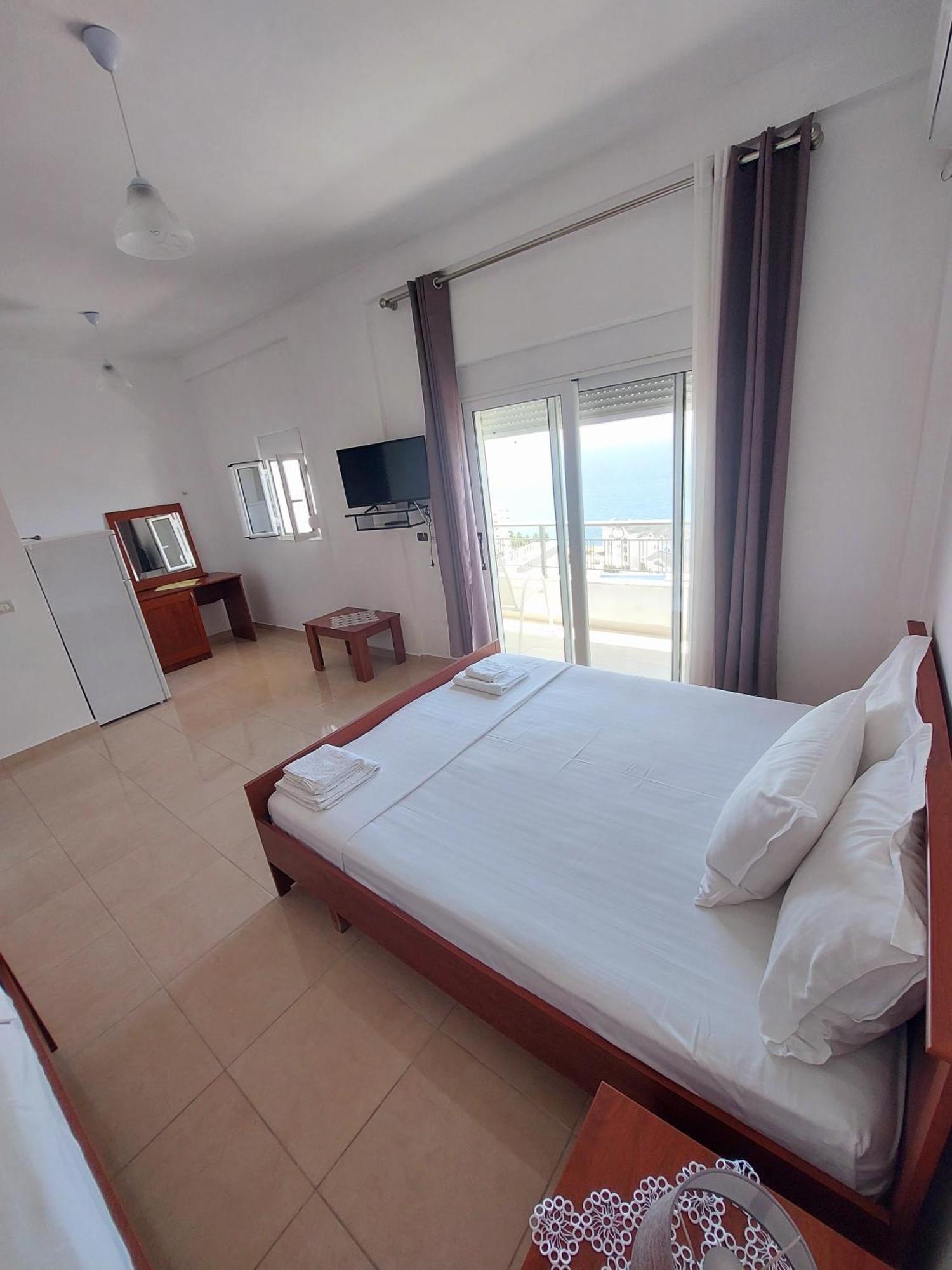 Makla Lägenhet Sarandë Rum bild