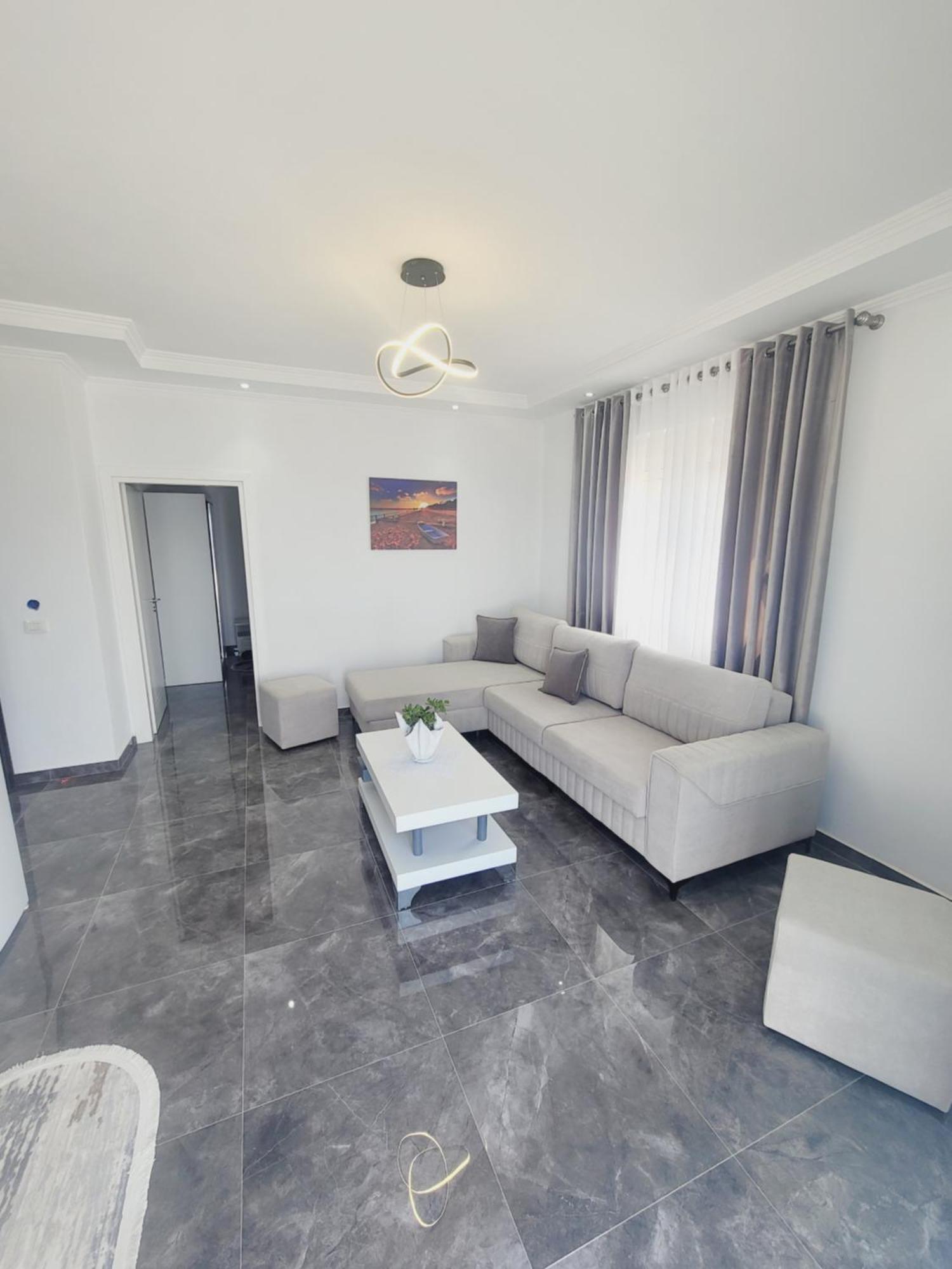 Makla Lägenhet Sarandë Exteriör bild